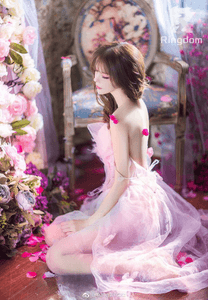 THE VILLAIN WHO NEED WARMTH